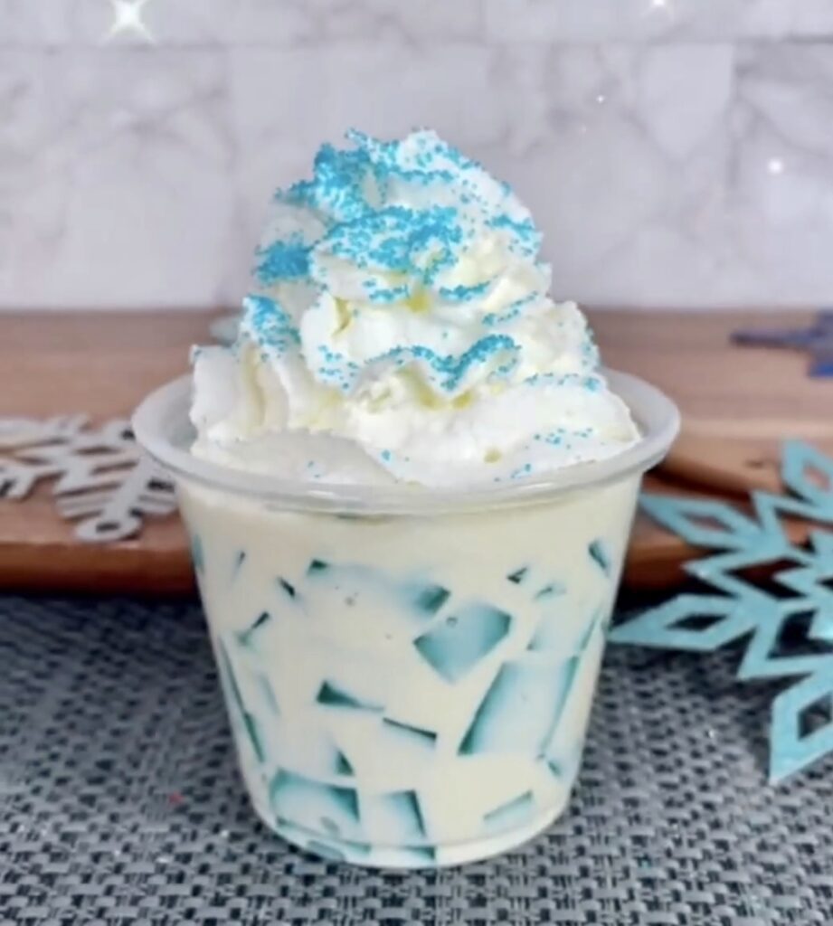 Postre de gelatina de cubitos