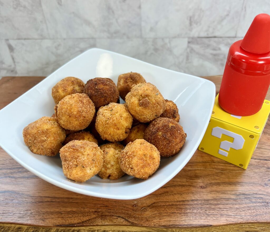 Bolas de fuego de pollo inspiradas en las bolas de fuego que lanzan las flores